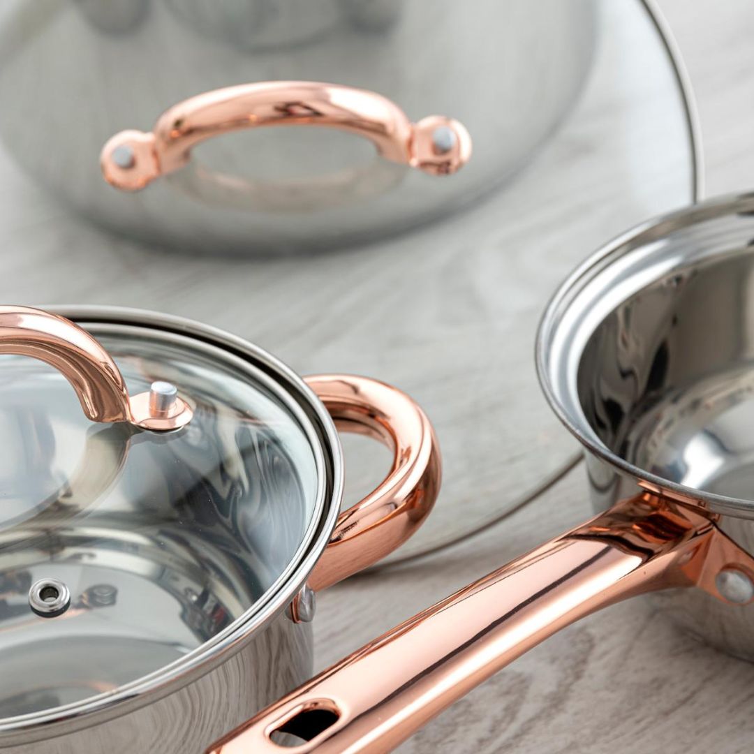 Batería de Cocina de Acero – Resistencia, Elegancia y Alto Rendimiento
