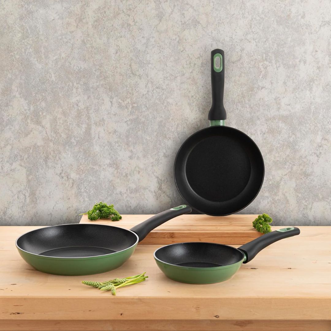 Set de 3 Sartenes Antiadherentes – Comodidad y Precisión en tu Cocina